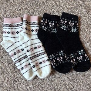 Cozy Winter Patterned Socks - Black and White